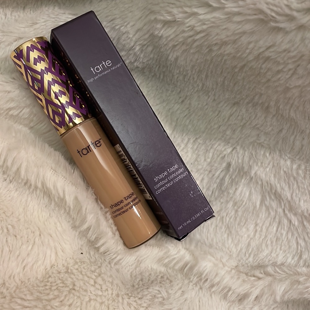 Tarte Shape Tape Concealer in light medium